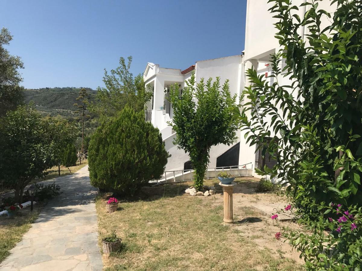 Aparthotel Zephyros Polychrono Exterior foto